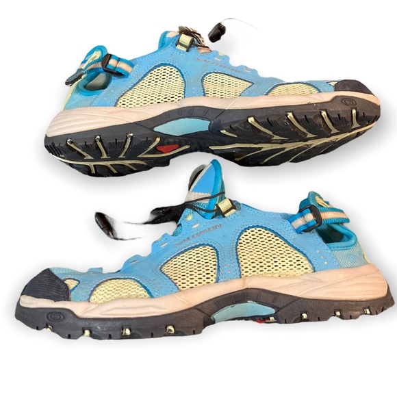 salomon hiking water shoes